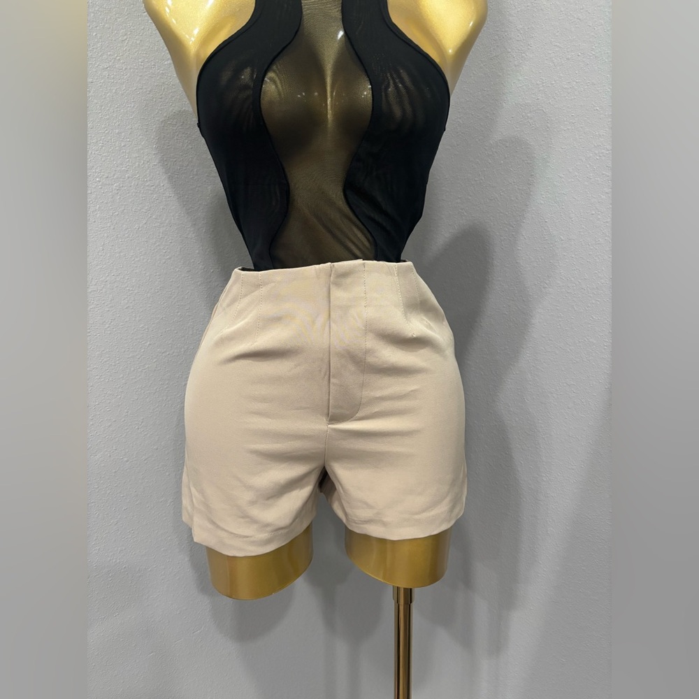 Women's Cream Shorts